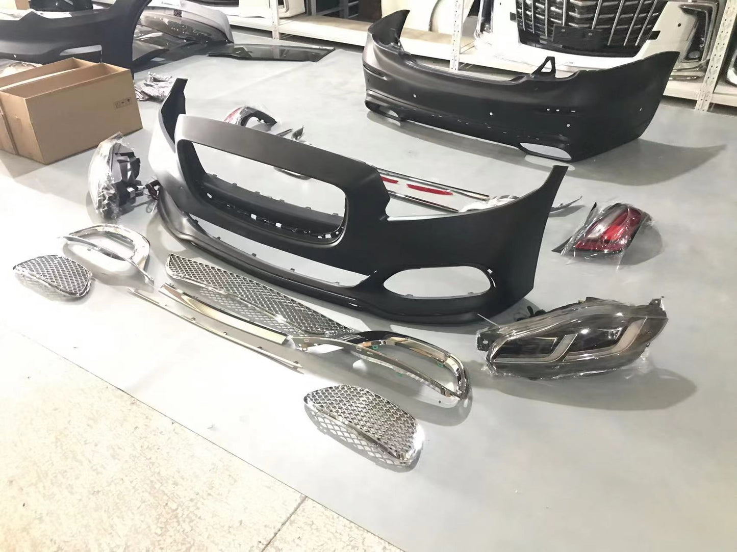 Jaguar XJ Body Kit 351 2010-2015 Includes Headlamps and Tail Lights