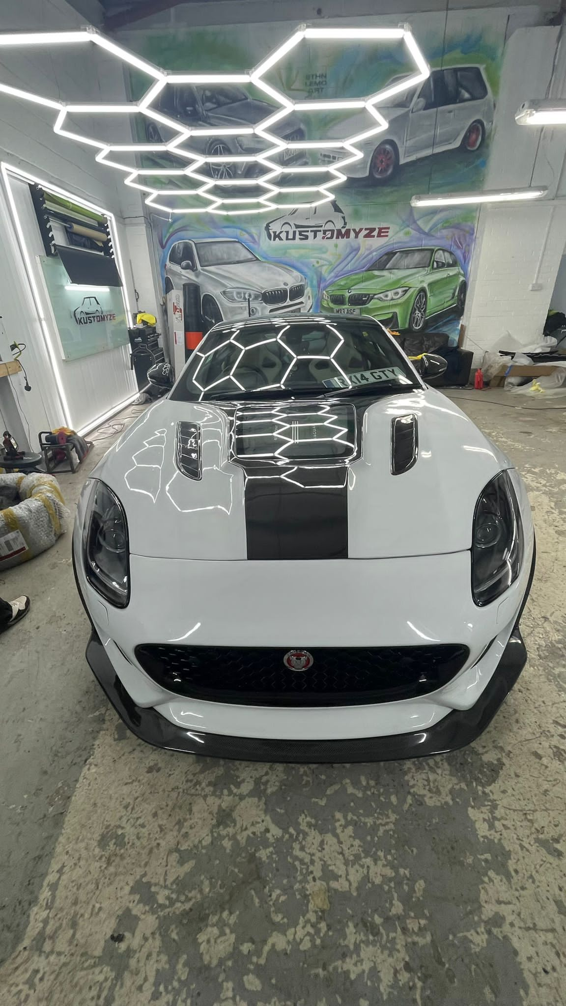 JAGUAR F TYPE CARBON FIBRE EXHIBITION BONNET HOOD UPGRADE FOR ALL MODELS 2014 - 2020