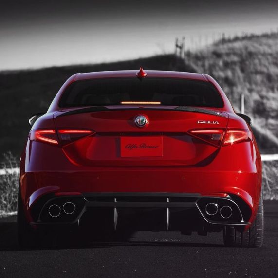 Alfa Romeo Giulia 2.7 Quadrifoglio Style Carbon Fiber Rear Diffuser Valance Splitter 2016 +