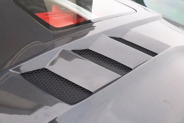 Mustang Carbon Fibre Exhibition Vented Bonnet Hood for all 2015 2016 2017 Ford Mustang models