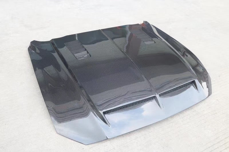 Ford Mustang Vented Carbon Fibre Bonnet Hood for all 2018 2019 2020 7th Gen Ford Mustang models